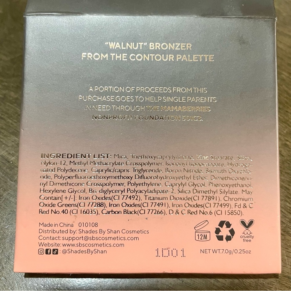 Bronzer - Picture 3 of 3